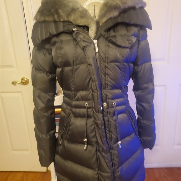 Laundry by Shelli Segal Puffer Jacket - Picture 5 of 16